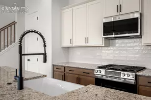 4405 Peak Crst Vw, Colorado Springs, CO 80918 - Photo 7