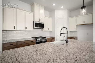 4405 Peak Crest View, Colorado Springs, CO 80918 - Photo 3