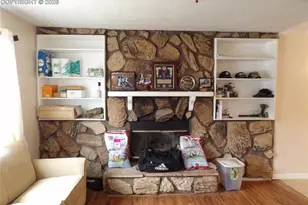 3927 Whittier Dr, Colorado Springs, CO 80910 - Photo 5