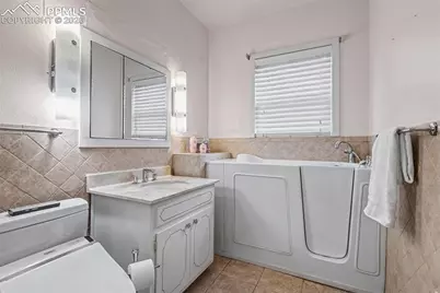 1911 N Nevada Avenue, Colorado Springs, CO 80907 - Photo 17