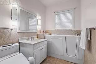 1911 N Nevada Ave, Colorado Springs, CO 80907 - Photo 17