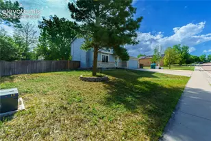 6630 Cottonwood Grove Dr, Colorado Springs, CO 80925 - Photo 3