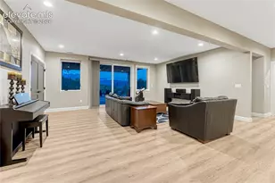 910 Spacious Skies Dr, Woodland Park, CO 80863 - Photo 19