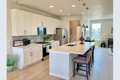 6158 Ellipse View, Colorado Springs, CO 80922 - Photo 5