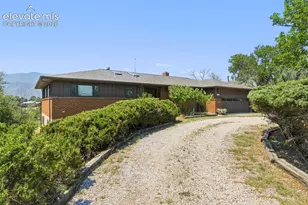 2260 Mesa Rd, Colorado Springs, CO 80904 - Photo 1