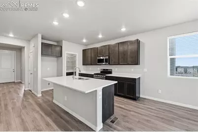 5162 Roundhouse Drive, Colorado Springs, CO 80925 - Photo 7