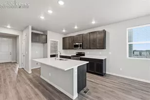 5162 Roundhouse Dr, Colorado Springs, CO 80925 - Photo 7
