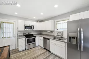 1919 S Franklin Ave, Colorado Springs, CO 80905 - Photo 9