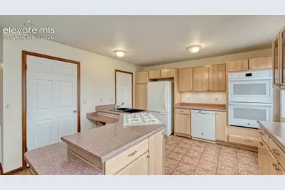 1118 Fontmore Road #B, Colorado Springs, CO 80904 - Photo 15
