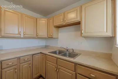 1648 Kensington Drive, Colorado Springs, CO 80906 - Photo 9