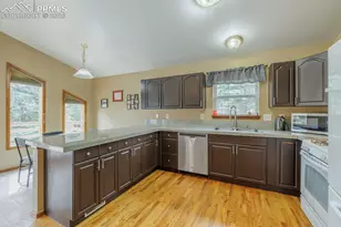 37 Silbani Ln, Florissant, CO 80816 - Photo 9