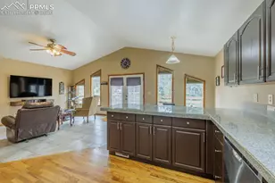 37 Silbani Ln, Florissant, CO 80816 - Photo 13