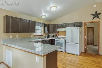 37 Silbani Lane, Florissant, CO 80816 - Photo 11