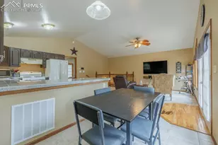 37 Silbani Ln, Florissant, CO 80816 - Photo 15