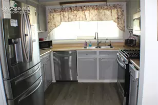 321 W Birdie Dr, Pueblo West, CO 81007 - Photo 5