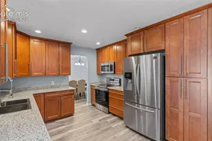 1112 Auburn Dr, Colorado Springs, CO 80909 - Photo 7