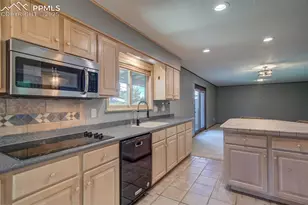 56 Sierra Dr, La Junta, CO 81050 - Photo 9