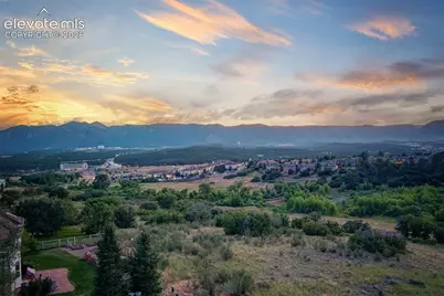 387 Fox Run Circle, Colorado Springs, CO 80921 - Photo 3