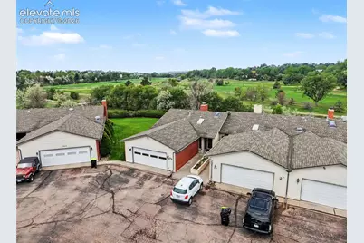538 Lakewood Circle, Colorado Springs, CO 80910 - Photo 5