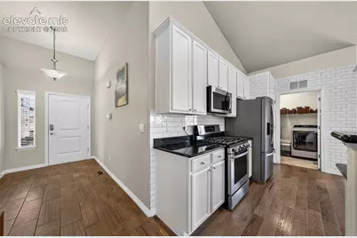 10568 Abrams Drive, Colorado Springs, CO 80925 - Photo 3