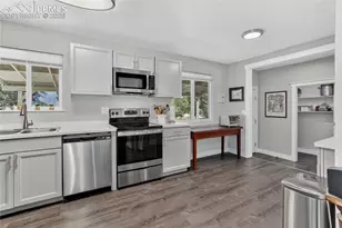 3905 Colony Hills Cir, Colorado Springs, CO 80916 - Photo 7