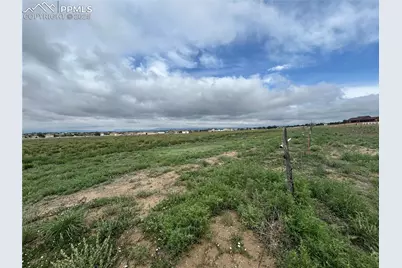 83 Top Rail Trail, Penrose, CO 81240 - Photo 9