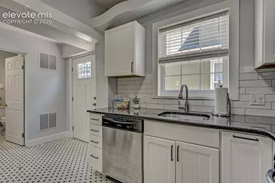 410 E Columbia Street, Colorado Springs, CO 80907 - Photo 17