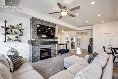 7413 Rim Bluff Lane, Colorado Springs, CO 80927 - Photo 7