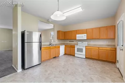 2739 Scotchbroom Point, Colorado Springs, CO 80910 - Photo 15