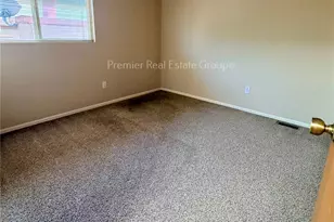 1221 Holland Park Blvd, Colorado Springs, CO 80907 - Photo 11