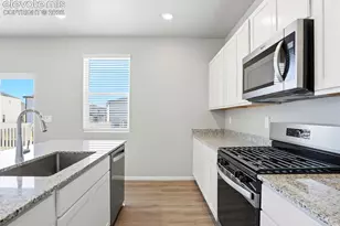 11323 Shadbush Ln, Colorado Springs, CO 80925 - Photo 9