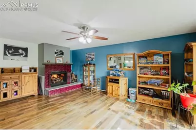 1401 Bates Drive, Colorado Springs, CO 80909 - Photo 15