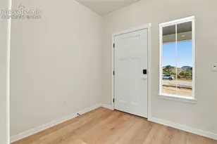 10424 Aspen Valley Dr, Colorado Springs, CO 80908 - Photo 5