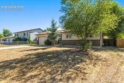 2429 W Anjelina Circle, Colorado Springs, CO 80916 - Photo 3