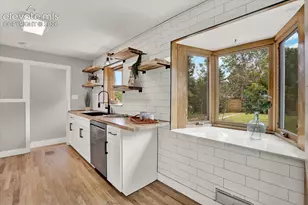1435 Iowa Ave, Colorado Springs, CO 80909 - Photo 7