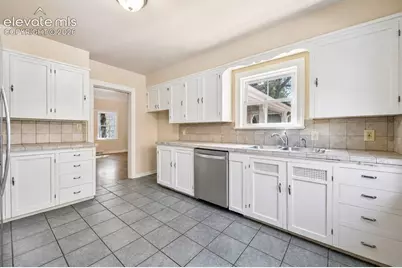 1030 E Platte Avenue, Colorado Springs, CO 80903 - Photo 9
