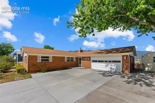 626 Pioneer Ln, Colorado Springs, CO 80904 - Photo 3