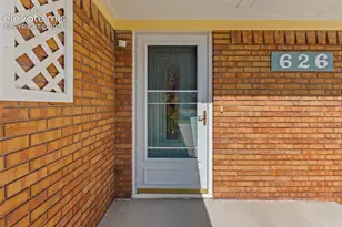 626 Pioneer Ln, Colorado Springs, CO 80904 - Photo 5