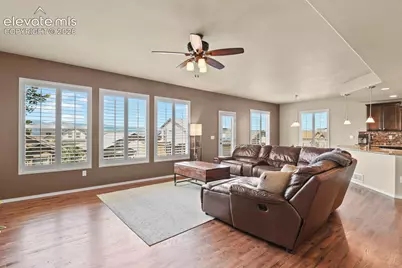 10762 Forest Creek Drive, Colorado Springs, CO 80908 - Photo 3