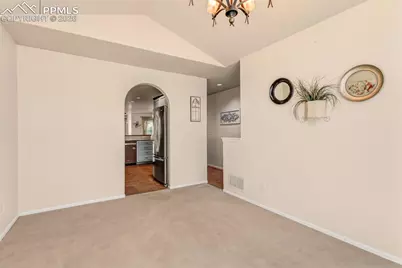 150 Luxury Lane, Colorado Springs, CO 80921 - Photo 3