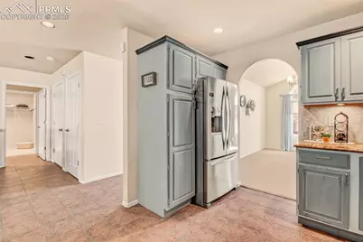 150 Luxury Lane, Colorado Springs, CO 80921 - Photo 7