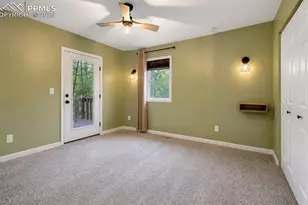 31 Wallace Dr, Florissant, CO 80816 - Photo 9
