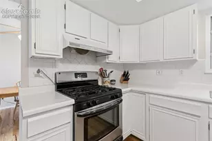 4915 Brown Valley Ln, Colorado Springs, CO 80918 - Photo 9