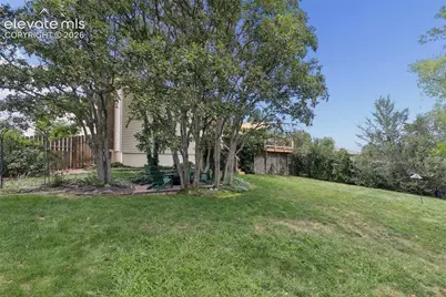 4915 Brown Valley Lane, Colorado Springs, CO 80918 - Photo 5