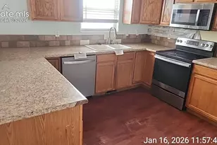 1695 E Buffalo Ln, Pueblo, CO 81007 - Photo 5
