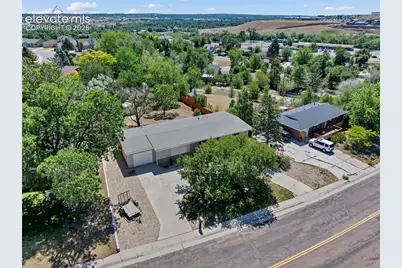 609 Crestridge Avenue, Colorado Springs, CO 80906 - Photo 5