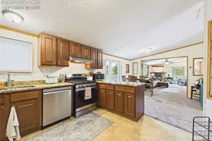 1047 S Saddlerock Dr, Pueblo West, CO 81007 - Photo 21