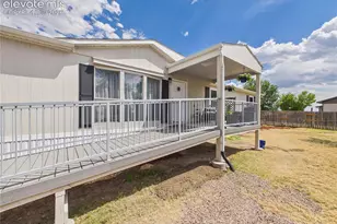 1047 S Saddlerock Dr, Pueblo West, CO 81007 - Photo 3