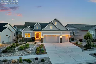 10056 Emerald Lk Ln, Colorado Springs, CO 80924 - Photo 3