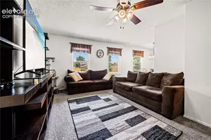 7 Emperor Ct, Pueblo, CO 81005 - Photo 5
